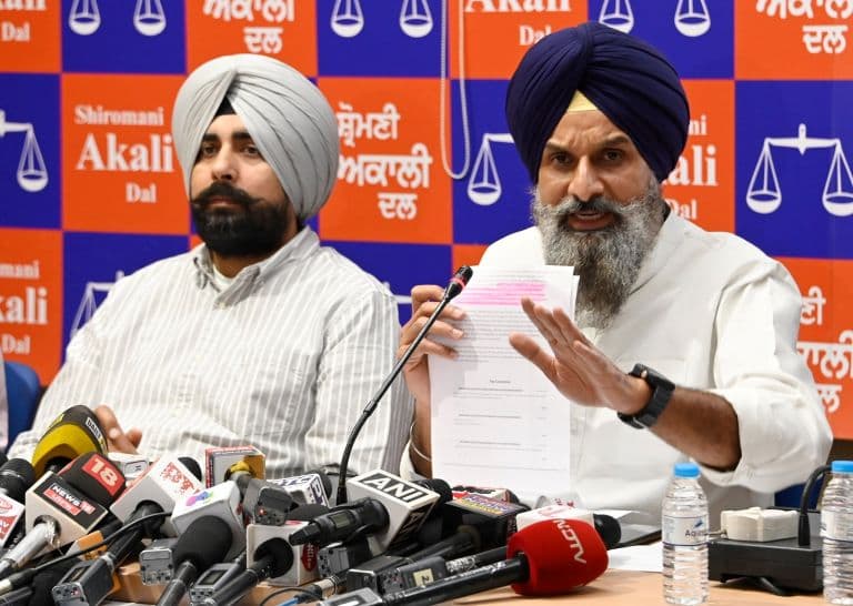 Citing Audio Clips, Akali Dal Leader Claims Jailed MP Amritpal Was Planning 'Executions'