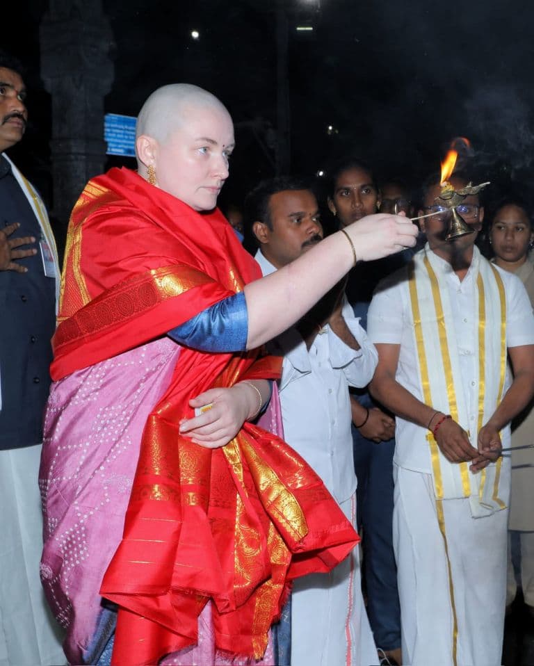 Pawan Kalyan’s Wife Prays at Tirumala, Offers Hair To Deity After Son’s Recovery