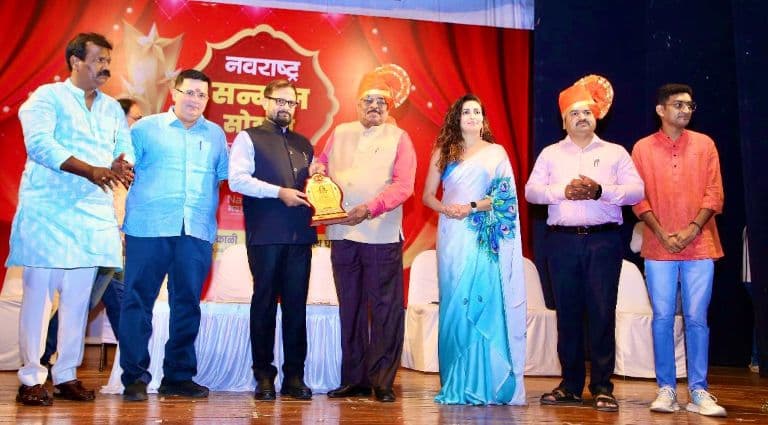 Navabharat Lifetime Achievement Award Conferred on Dr Omman David