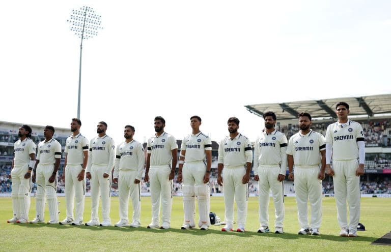 1st Test: India and England Wear Black Armbands As Mark of Respect For Ahmedabad Plane Crash Victims