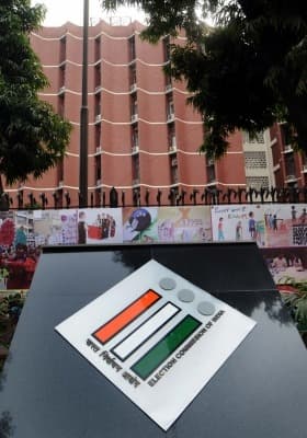 'Developed Cold Feet': Election Commission Insiders Slam Rahul Gandhi, Congress For Ignoring Invite For Formal Talks
