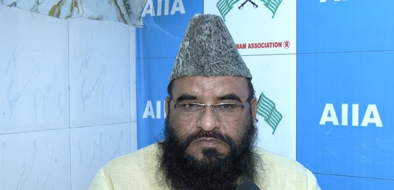 Will Apologise Only If Akhilesh, Dimple Admit That Their Actions Disrespected Sanctity of Mosque: Sajid Rashidi