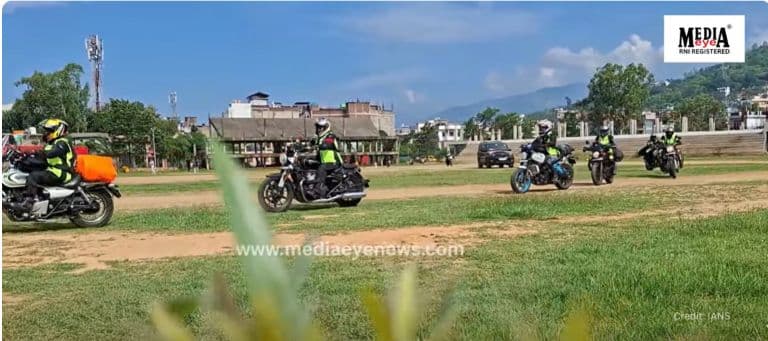 Women Bikers Ride from Jammu to Kargil in Honour of Kargil Vijay Diwas