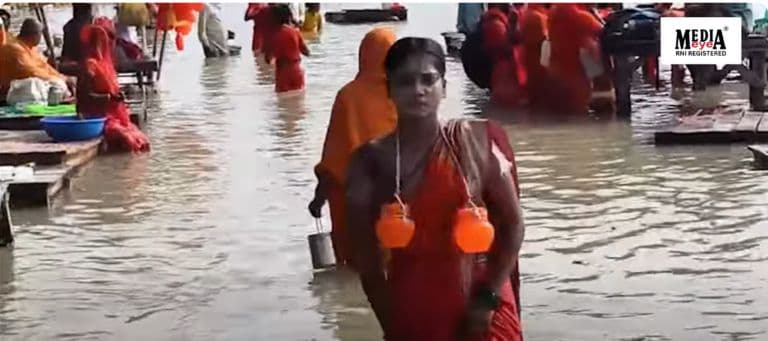 Watch Women Kanwariyas Undertake Devotional Journey