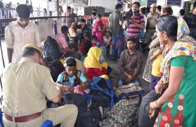 Bangladeshi Infiltration Crisis: Inside Touts, Loopholes And Security Threats Facing India