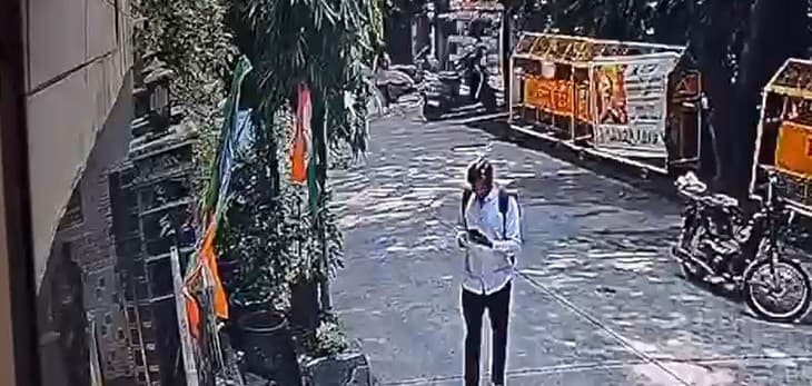 CCTV Footage Shows Attacker Surveyed Delhi CM's Shalimar Bagh Residence, Probe Reveals Criminal Past