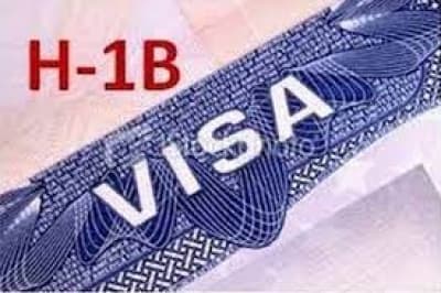 Meta, Amazon Urge H-1B Employees to Return to US Ahead of $100,000 Visa Fee Deadline