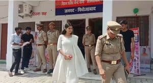MA Student Takes Charge as Policewoman in Firozabad For a Day!; Mission Shakti Initiative