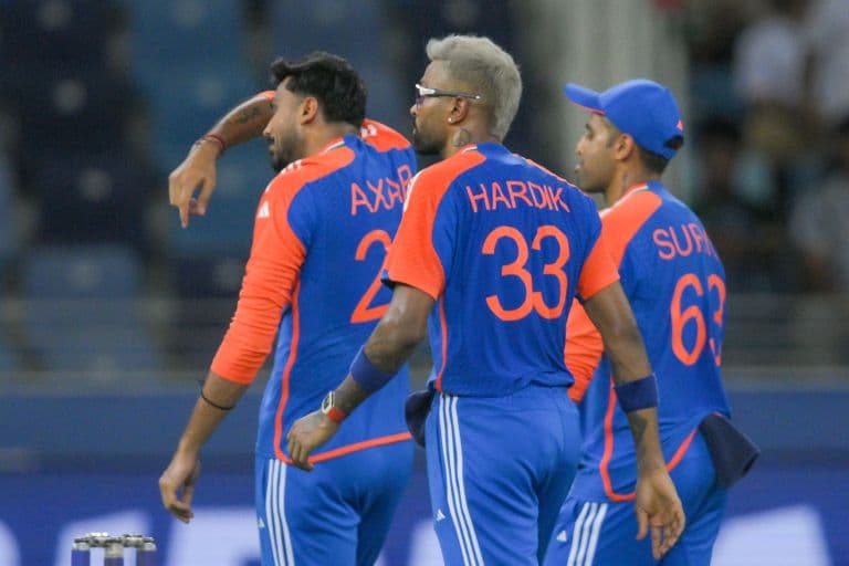 Indian Players Skip Handshake With Pakistan as Asia Cup Clash Ends in Frosty Silence