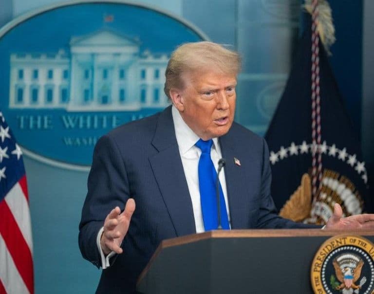H-1B Visa Crackdown 'Shockingly Anti-Business', Says US Immigration Expert