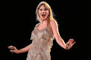 Taylor Swift Shows Off Her Vintage-Style Engagement Ring