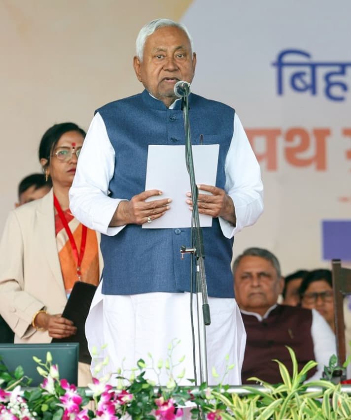 Nitish Kumar Sworn In as Bihar CM for 10th Time, Silences Doubts Over NDA Leadership