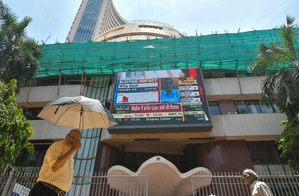 Sensex, Nifty Rebound Ahead of Key Q2FY26 GDP Data; Markets Turn Positive After Early Dip
