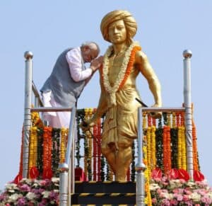 PM Modi Pays Tribute to Birsa Munda on 150th Birth Anniversary; Nation Celebrates Tribal Pride Day