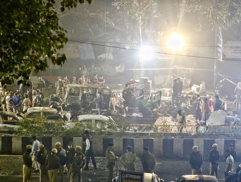 Investigators Suspect Red Fort Incident Was a Suicide Strike Using Ammonium Nitrate
