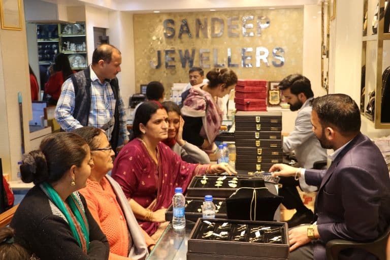 India Ranks Second Globally in Consumer Demand for Gold, RBI Increases Reserves to 880 Tonnes