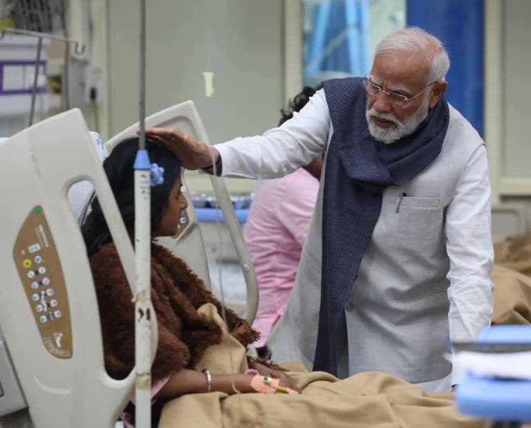 PM Modi Meets Survivors of Delhi Blast at LNJP Hospital