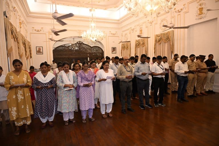 Maharashtra Raj Bhavan Officers and Staff Mark Constitution Day by Reading Out Preamble