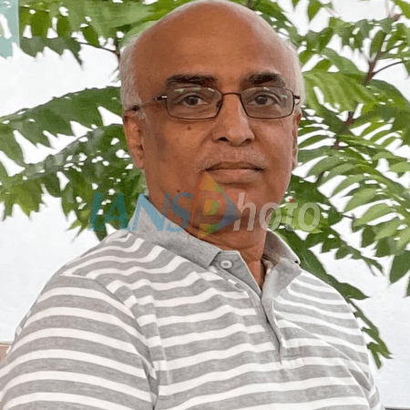 Sindhi Leader Endorses Union Minister Rajnath Singh; Hints at Willingness to Rejoin India