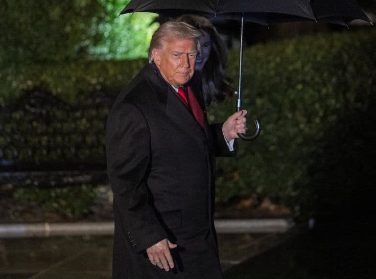 Trump Escalates Pressure on Venezuela, Closes Airspace After Reported Call With President Maduro