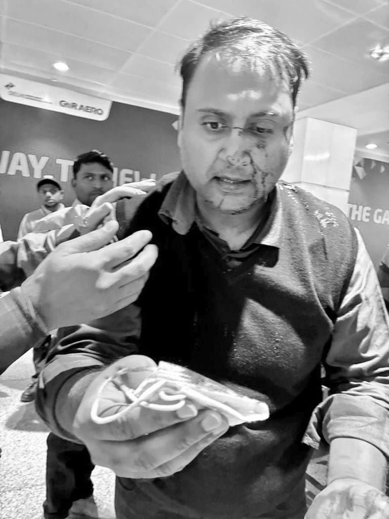 SpiceJet Passenger Alleges Assault by Air India Express Pilot Over Boarding Dispute