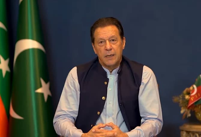 Imran Khan Calls for Nationwide Protests, to Challenge Toshakhana-II Verdict in Islamabad HC