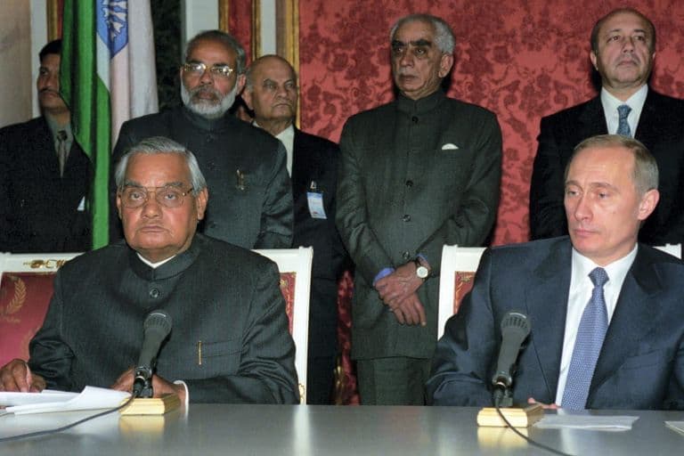 Modi–Putin First Meet: Old Moscow Photo of Modi With Vajpayee Resurfaces Ahead of Putin's India Visit