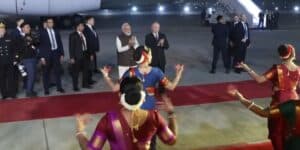 Putin Arrives in New Delhi, PM Modi Welcomes Him at Airport, Two Leaders Leave Airport in Same Vehicle