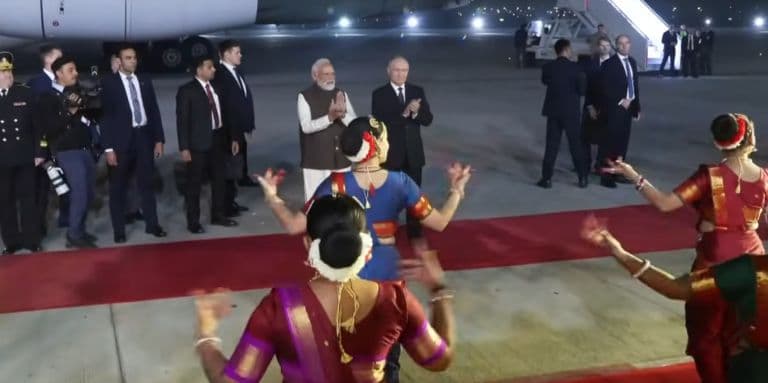 Putin Arrives in New Delhi, PM Modi Welcomes Him at Airport, Two Leaders Leave Airport in Same Vehicle