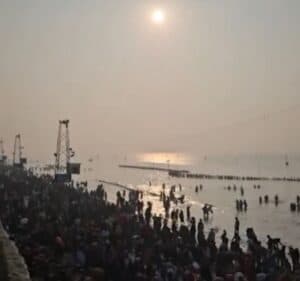 Makar Sankranti 2026: Devotees Throng Prayagraj, Haridwar, Gangasagar for Holy Dip