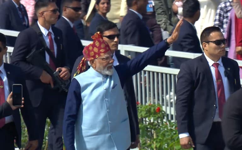 PM Narendra Modi Continues Republic Day Tradition, Walks Along Kartavya Path After Parade