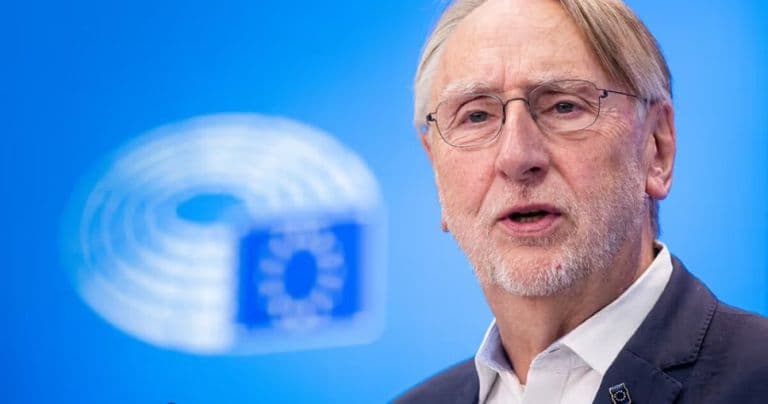 EU Lawmaker Urges Anti-Coercion Action After Trump’s Greenland Tariff Threat