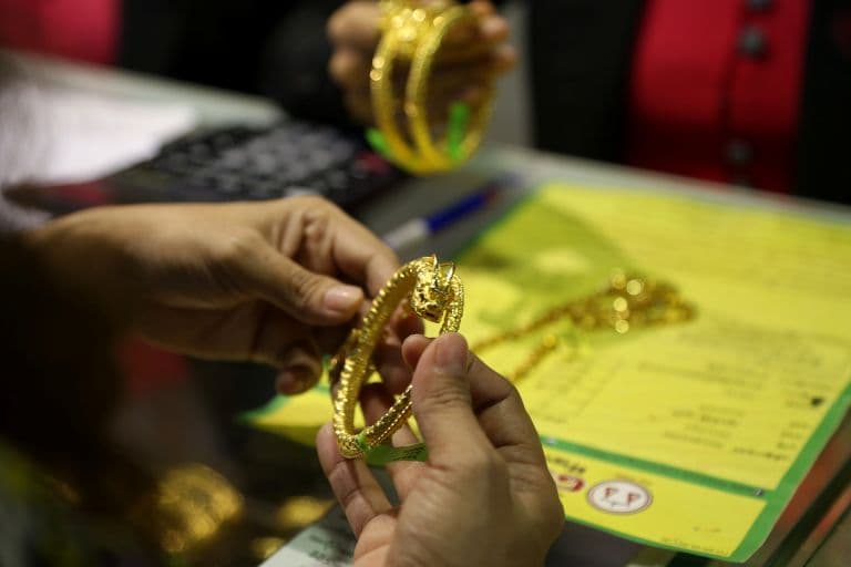 Gold, Silver Hit Record Highs as Trump’s Iran Threat Fuels Geopolitical Tensions