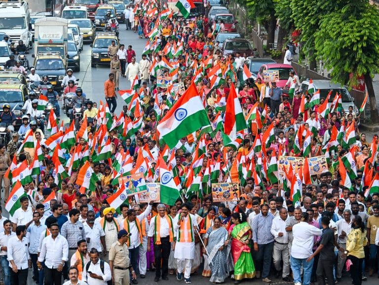 Centre Issues New Guidelines on Performing Vande Mataram at Official Functions
