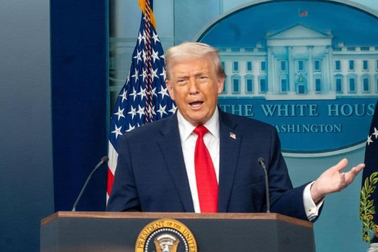 Trump Signals Progress on Iran, Russia-Ukraine Talks Amid Economic Gains in US