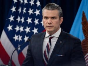 US Vows to Protect Strait of Hormuz, Warns Iran