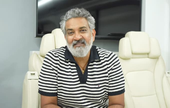 Rajamouli Praised Madhavan for Powerful Portrayal of Nation's Sense of Helplessness, Frustration in Dhurandhar 2