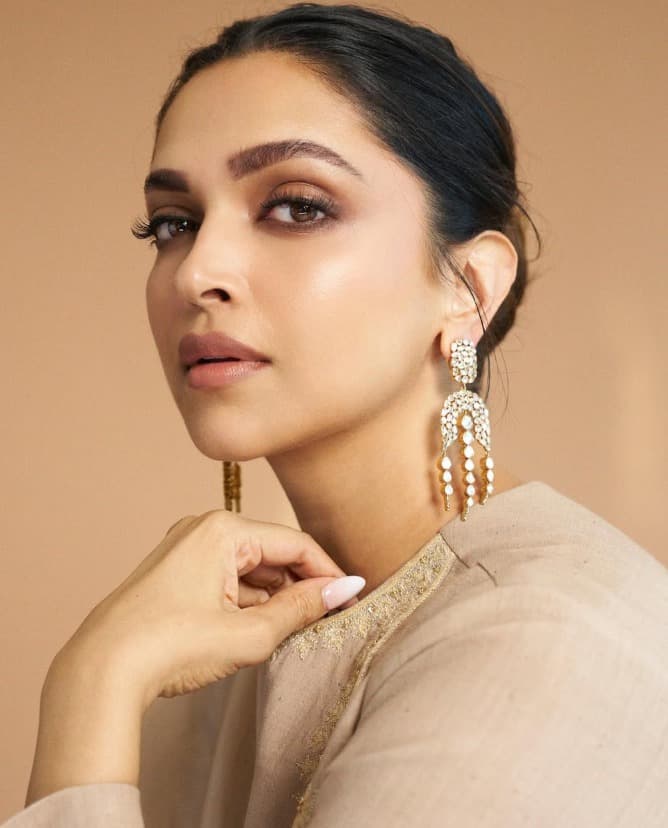 Deepika Padukone’s Absence from Ranveer Singh’s Dhurandhar 2 Screening Sparks Social Media Buzz
