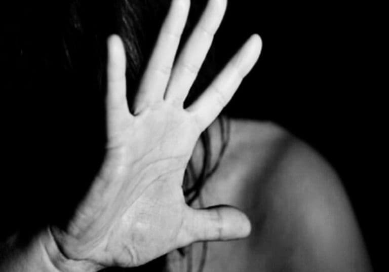 Kolkata: Man Hacks Woman to Death in Parlour, Later Dies by Suicide