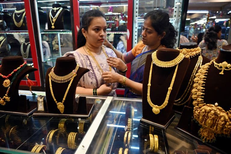 Gold, Silver Prices Rise Ahead of US Fed Policy Meeting on Cautious Sentiment