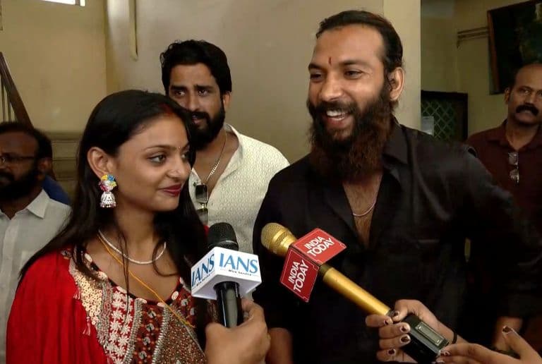 Kumbh Mela Sensation Monalisa Gets Married; Rejects 'Love Jihad' Allegations Over Interfaith Marriage