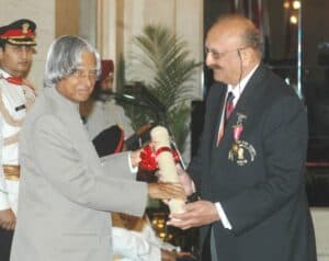 Vijaypat Singhania, Former Raymond Group MD and Ardent Aviator, Passes Away at 87