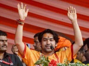 Bageshwar Baba Sparks Row With Claim on Chhatrapati Shivaji Maharaj and Samarth Ramdas Swami