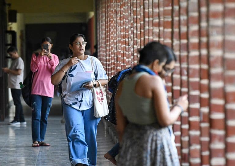 Delhi University Makes Biometric Attendance Mandatory for Employees, Warns of Strict Action