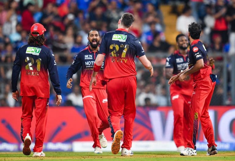 RCB Beat MI by 18 Runs as Phil Salt, Rajat Patidar Shine in IPL Clash