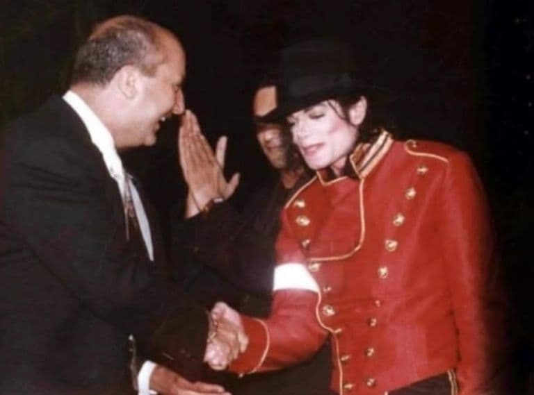 When Actor Anupam Kher Met Michael Jackson in 1996
