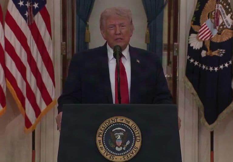 Trump Tells Oil-Importing Nations to Safeguard Strait of Hormuz Amid Iran Tensions
