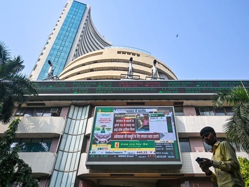 Markets Likely to Stay Volatile Next Week Amid US-Iran Tensions, Crude Oil Surge, FII Outflows