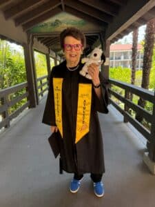 Tennis Legend Billie Jean King Earns College Degree at 82 After Six-Decade Journey