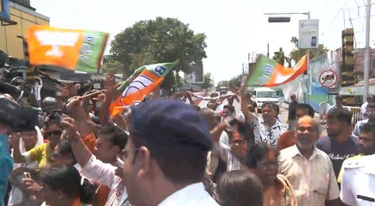 ‘Jai Shri Ram’ Slogans Outside Mamata Banerjee Residence as BJP Leads Over TMC in Early Trends